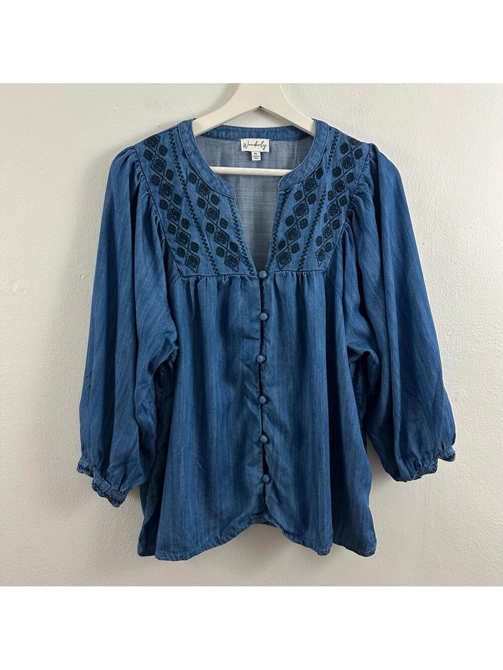 Wonderly Women's Embroidered Denim Top Size PL